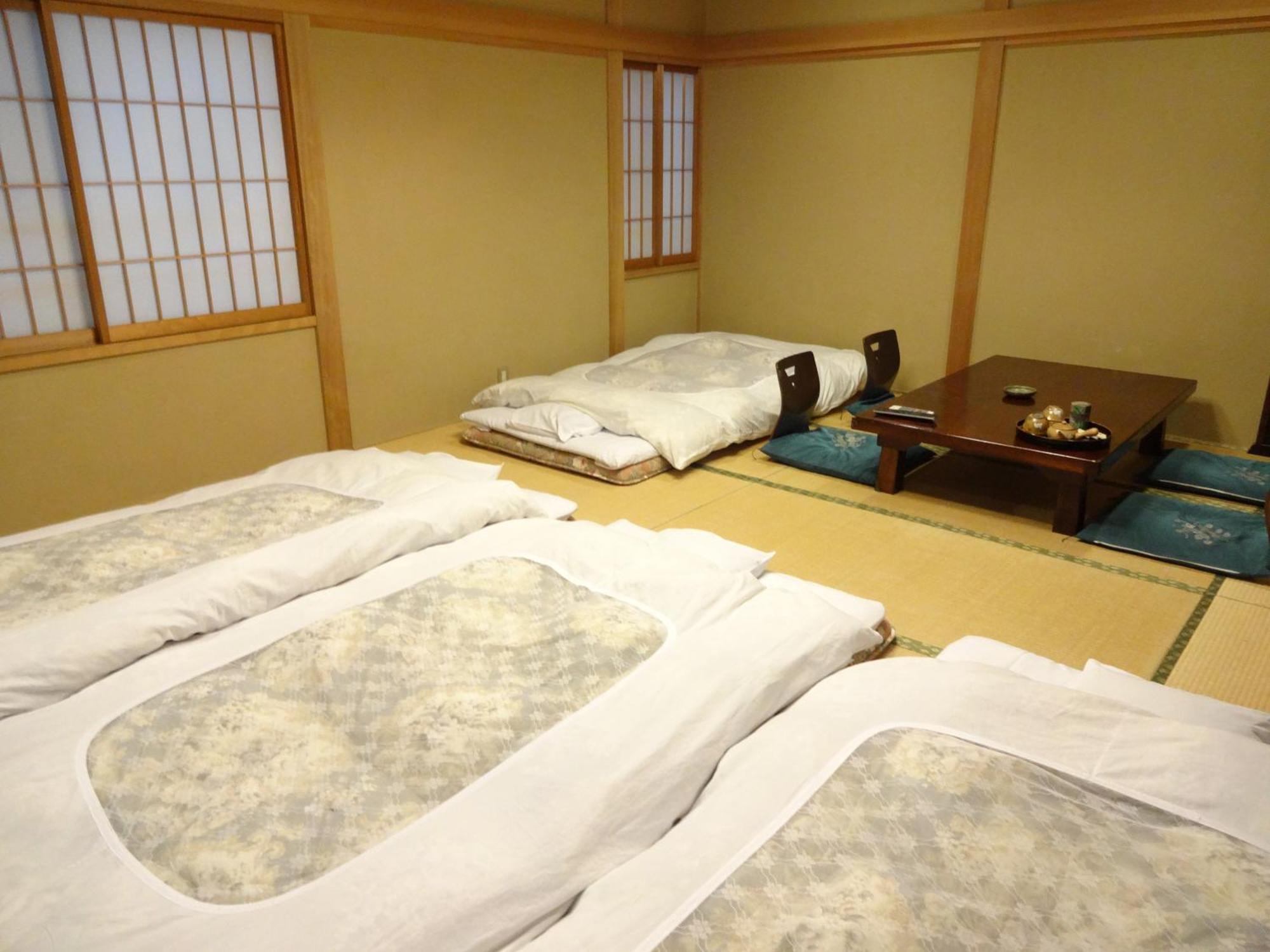 Chuokan Shimizuya Ryokan Нагано Номер фото