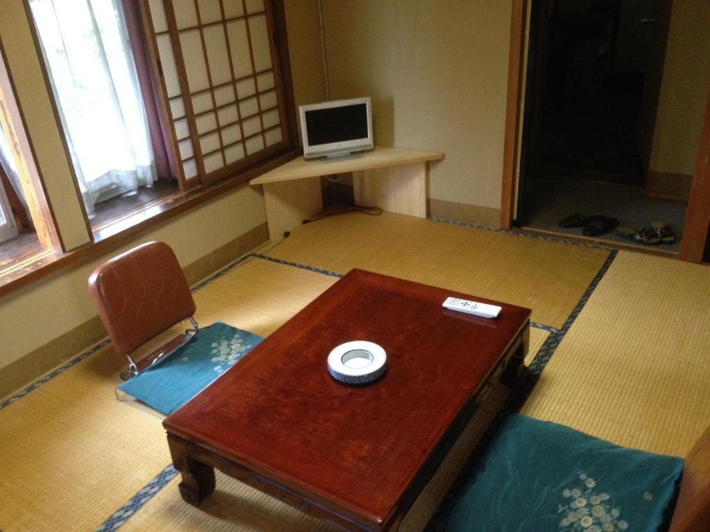Chuokan Shimizuya Ryokan Нагано Номер фото